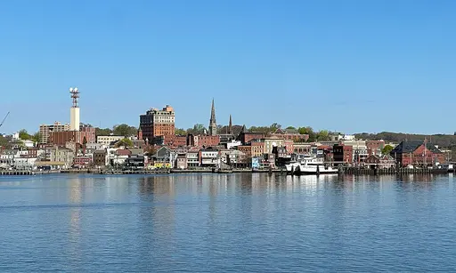 New London, CT