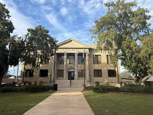 Leesburg, FL
