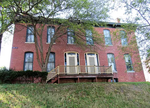 Muscatine, IA