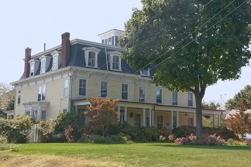 Commack, NY